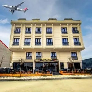 HILL TOWN HOTEL