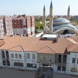 KADINLAR LOKALİ